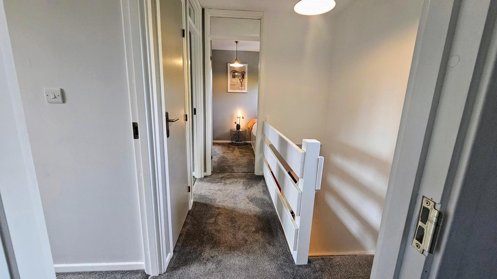 Grassmere - 3 Bed House With Private Garden ฮอร์เลย์ ภายนอก รูปภาพ